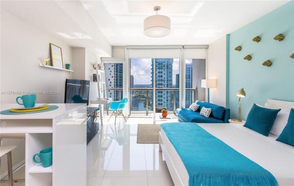 Icon Brickell Tower 3, 485 Brickell Ave #3205, Miami, Florida 33131, image 1