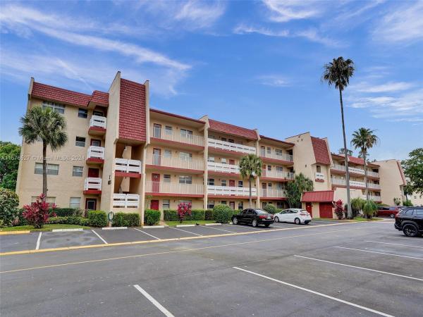 Oriole Golf & Tennis Club 2, 1025 Country Club Dr #407, Margate, Florida 33063, image 1