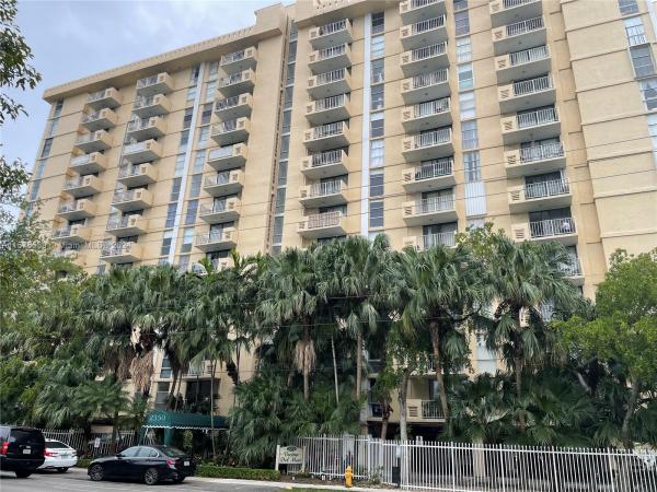 Vecino Del Mar, 2350 NE 135th St #1504, North Miami, Florida 33181, image 3