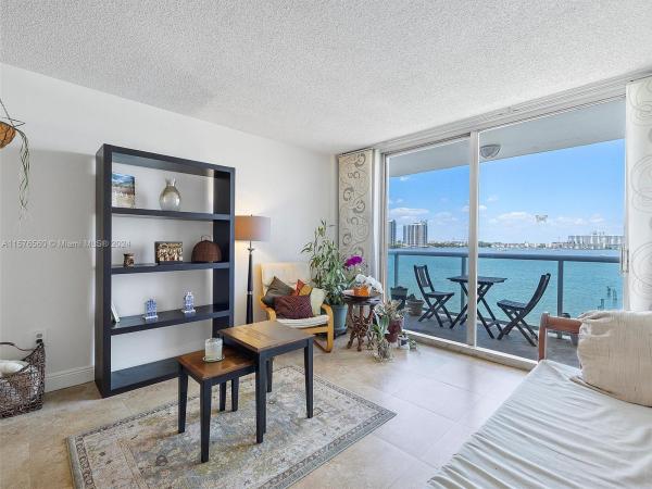 Stratford House, 2841 NE 163 St #505, North Miami Beach, Florida 33160, image 2