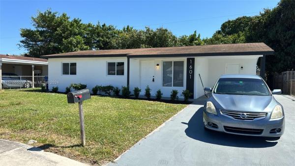 Federal Gardens, 1601 W 13th St, Riviera Beach, Florida 33404, image 1