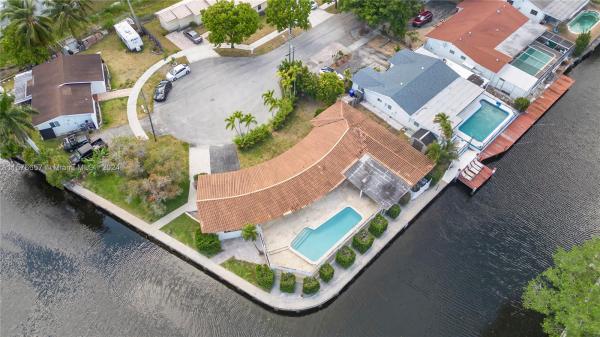 Sunset Isles, 1601 N 29th Ct, Hollywood, Florida 33020, image 1