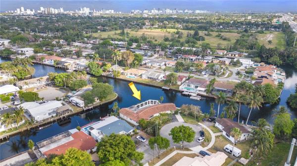 Sunset Isles, 1601 N 29th Ct, Hollywood, Florida 33020, image 3