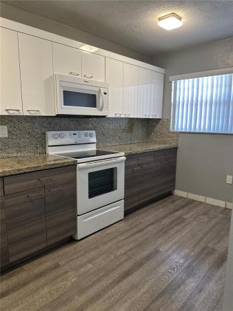 Westland Manor East, 6620 W 2nd Ct #216, Hialeah, Florida 33012, image 1