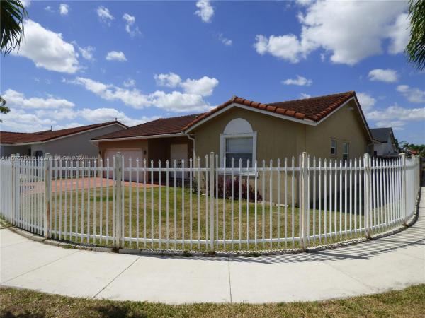 Majestic Homes, 14443 SW 172nd Ln, Richmond West, Florida 33177, image 3