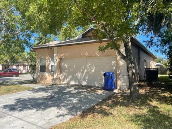 Franklin Park, 890 NW 25th Ave, Fort Lauderdale, Florida 33311, image 1