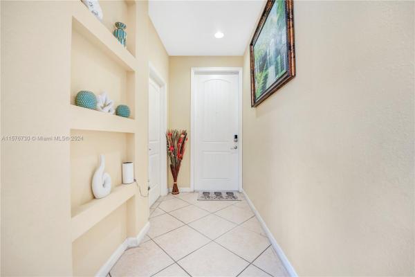 Mandarin Lakes, 14170 SW 275th St #14170, Naranja, Florida 33032, image 3