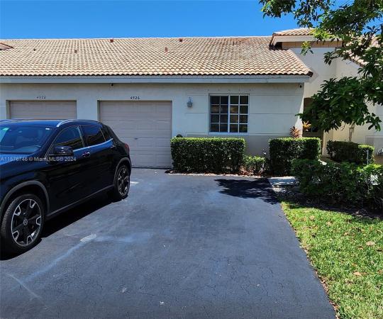 Banyan Oakridge, 4926 SW 32nd Ave, Dania Beach, Florida 33312, image 1
