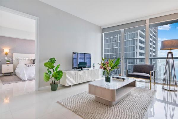 Icon Brickell Tower 3, 485 Brickell Ave #4511, Miami, Florida 33131, image 3