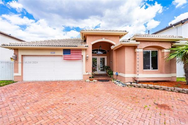 16331 SW 53rd Ter, Unincorporated Dade County, Florida 33185, image 2