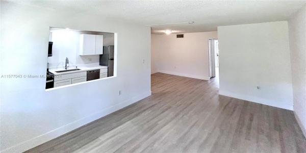 Romont South Green, 20230 NE 2nd Ave #U8, Miami Gardens, Florida 33179, image 2