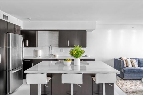 Bayview Plaza, 1621 Bay Rd #702, Miami Beach, Florida 33139, image 1
