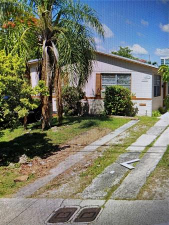 Carters, 3094 Carter St, Miami, Florida 33133, image 1