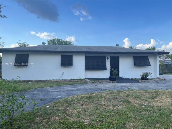 Homriv, 1165 NW 15th St, Homestead, Florida 33030, image 3