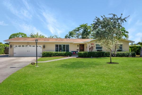 Oakland Acres, 10743 SW 118th St, Kendall, Florida 33176, image 1