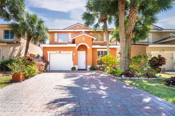Tahoe At Lakes Of Laguna, 4332 Lake Tahoe Cir, West Palm Beach, Florida 33409, image 1