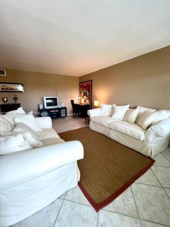 Flamingo Parkview, 1100 11th St #405, Miami Beach, Florida 33139, image 3