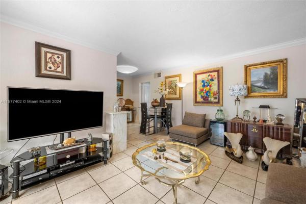 Beach Garden, 105 NE 12th Ave #3, Hallandale Beach, Florida 33009, image 1