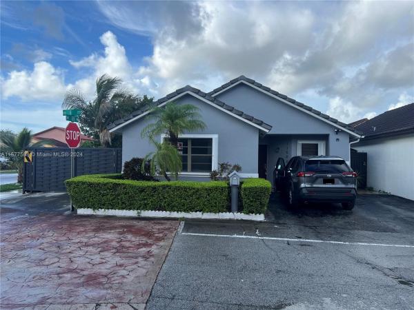 University Courts, 11500 SW 6th St, Sweetwater, Florida 33174, image 1