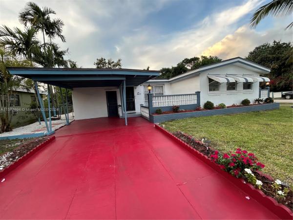 Fulford Highlands, 395 NE 159th St, Golden Glades, Florida 33162, image 1