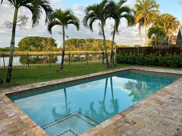 Regency Place At Boca Winds, 12820 Smithdale Pl, Boca Raton, Florida 33428, image 2