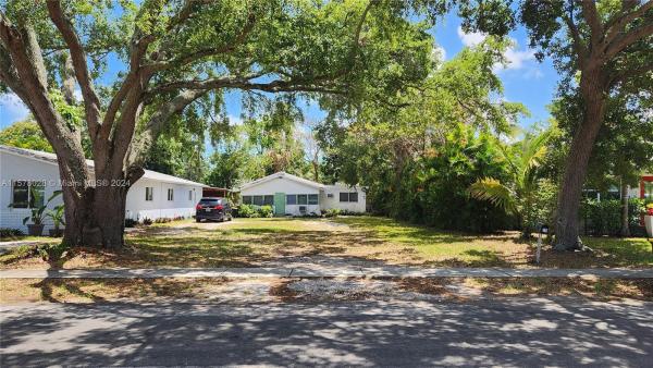 Dania Heights, 241 SW 4th St, Dania Beach, Florida 33004, image 1