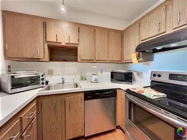 Omega, 7100 NW 17th St #207, Plantation, Florida 33313, image 3
