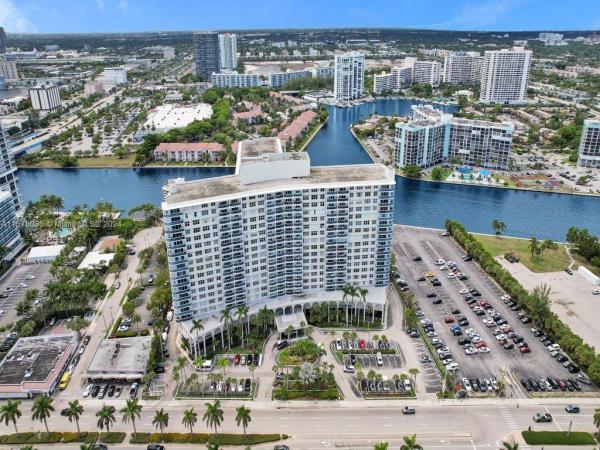 3800 S Ocean Dr #407, Hallandale Beach, Florida 33019, image 3