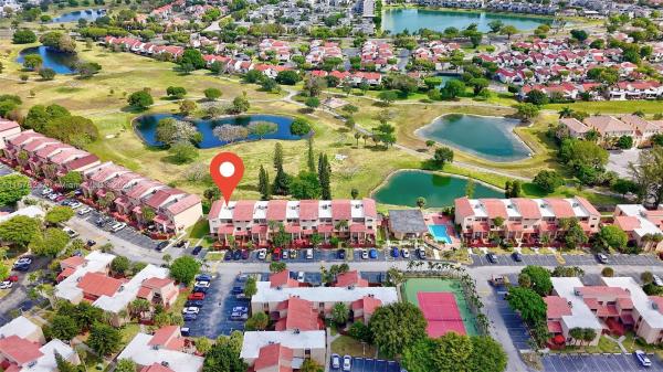 Indian Summer Village, 281 W Park Dr. #8-3, Fountainebleau, Florida 33172, image 3