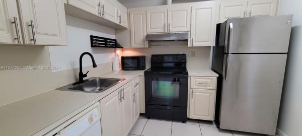 Westbird Village, 3620 SW 114th Ave #2-210, University Park, Florida 33165, image 2
