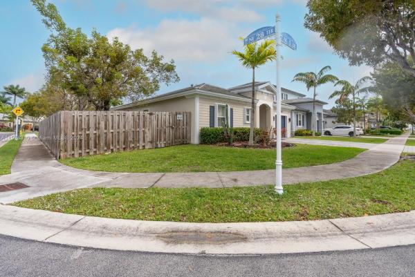 Aruba At Oasis, 2833 NE 1st Dr, Homestead, Florida 33033, image 3