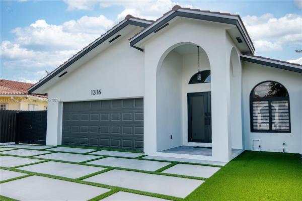 Richmond West No HOA, 1316 SW 139th Pl, Richmond West, Florida 33184, image 3