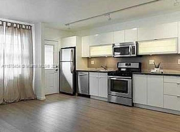 525 Meridian, 525 Meridian Ave #302, Miami Beach, Florida 33139, image 1
