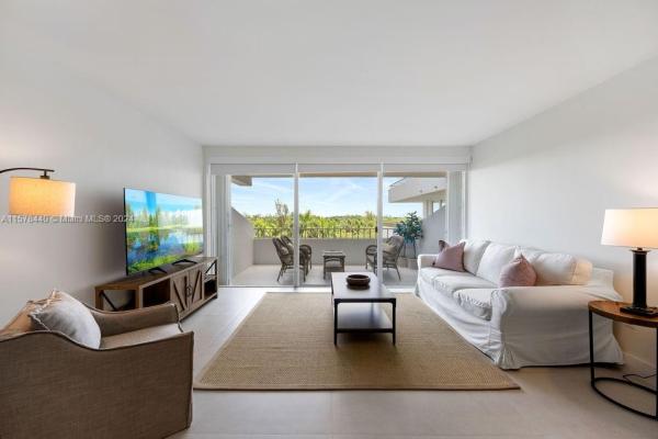 Commodore Club West, 155 Ocean Lane Dr #606, Key Biscayne, Florida 33149, image 2