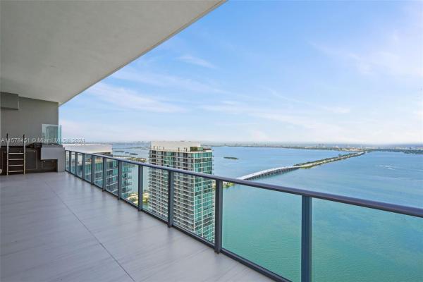 Gran Paraiso, 480 NE 31 #PH5201, Miami, Florida 33137, image 3