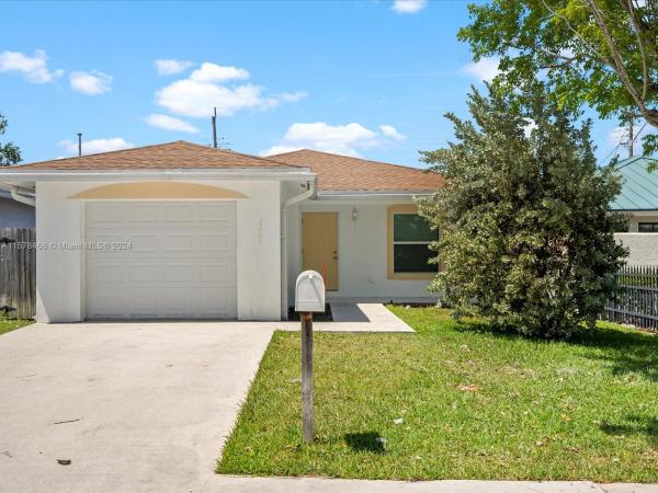 Liberia, 2209 Raleigh St, Hollywood, Florida 33020, image 1