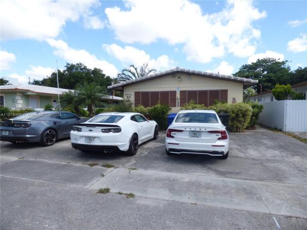 Commercial Arlington, 21 NW 169th St, North Miami Beach, Florida 33169, image 1