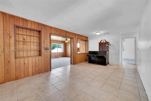 Palm Lane Villa, 6641 Douglas St, Hollywood, Florida 33024, image 3
