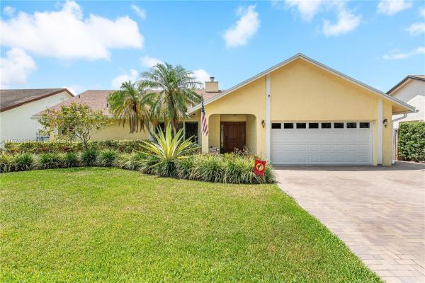 Davie Lake Estates, 8420 SW 55th Ct, Davie, Florida 33328, image 1