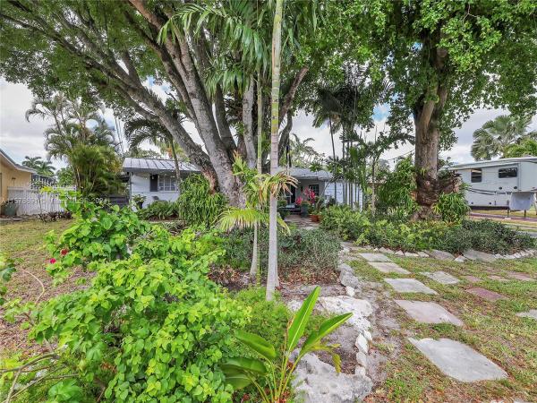 Miramar Isles, 3804 E Shore Rd, Miramar, Florida 33023, image 3
