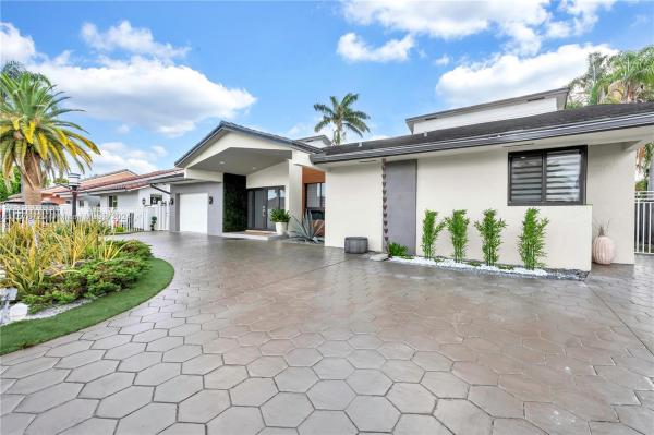 University Park West, 230 NW 136th Ave, Tamiami, Florida 33182, image 3