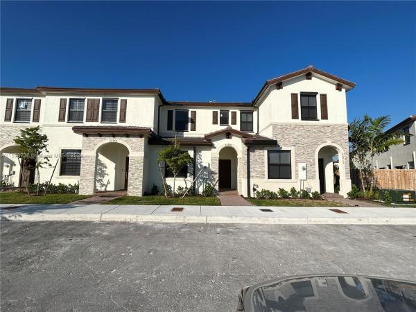 Crystal Cay, 22930 SW 99th Ct #22930, Cutler Bay, Florida 33190, image 3