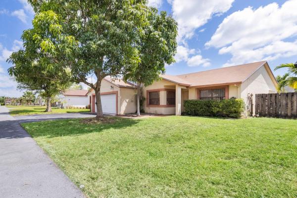 Edgewater Park, 13333 SW 113th Pl, Richmond Heights, Florida 33176, image 1