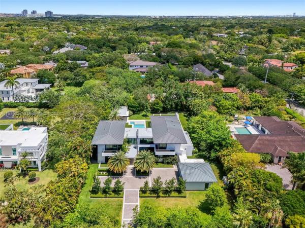 Pinecrest Residential, 6255 SW 110th St, Pinecrest, Florida 33156, image 1