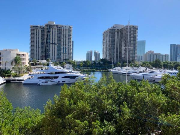 The Yacht Club At Aventura, 19999 E Country Club Dr #1407, Aventura, Florida 33180, image 1