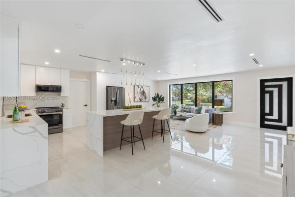 Mangowood, 14600 SW 83rd Ave, Palmetto Bay, Florida 33158, image 1
