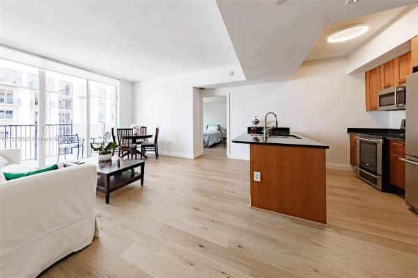One Village Place, 4100 Salzedo St #817, Coral Gables, Florida 33146, image 1