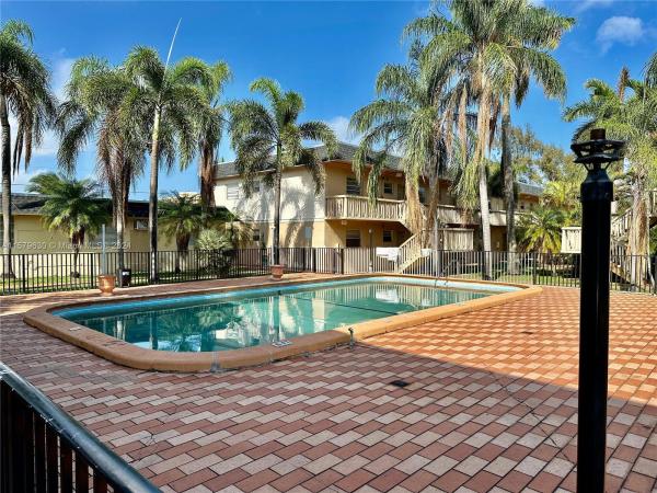 1350 NE 119th St #135006, Unincorporated Dade County, Florida 33161, image 3