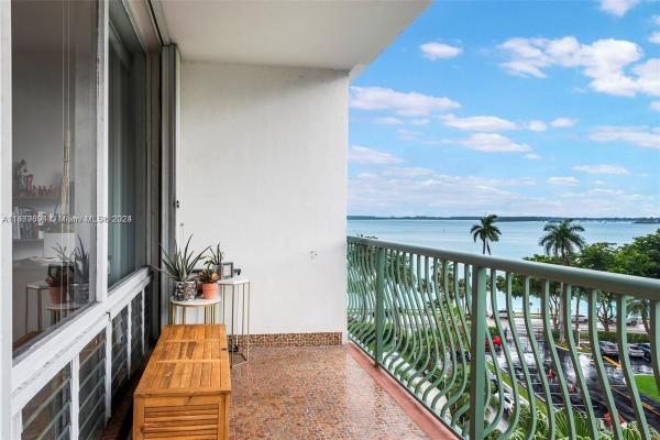 Brickell Bay Tower, 1408 Brickell Bay Dr #704, Miami, Florida 33131, image 1