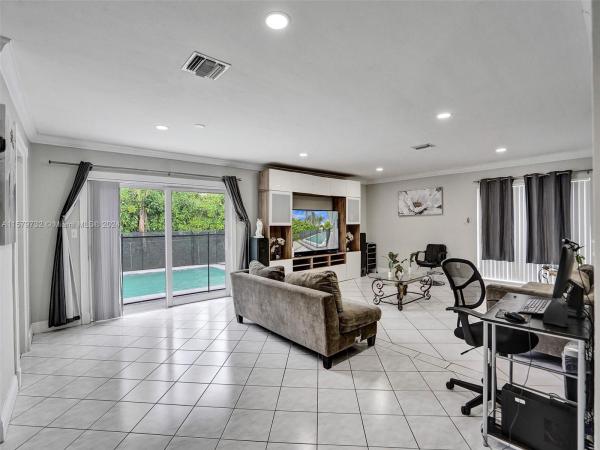 Bel Aire, 18615 SW 90th Ave, Cutler Bay, Florida 33157, image 3